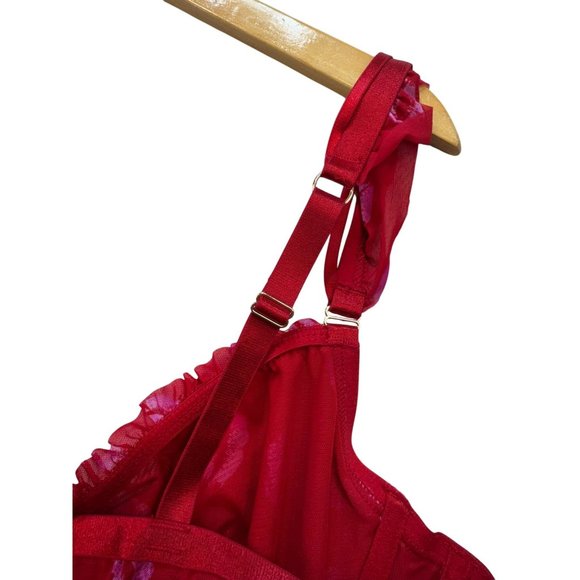 Torrid Curve Red Kisses Longline Bra Size 1 With Ruffle Straps & Underwire Suppo - Picture 11 of 11